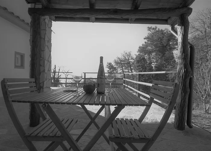 I Tre Grappoli Alloggio per agriturismo Corniglia